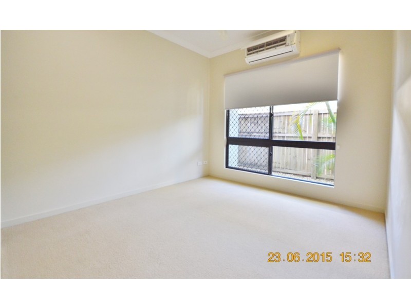 8B Vetiver Street, Trinity Park QLD 4879