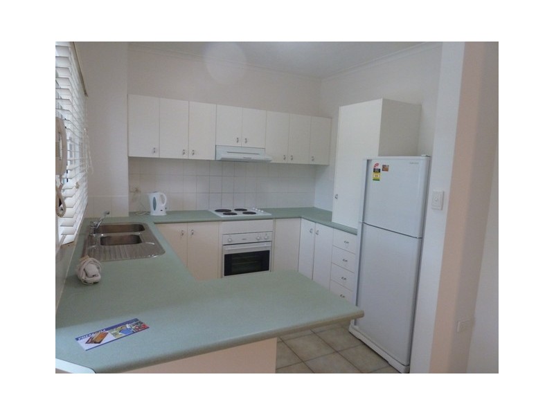 5/98-100 Moore Street, Trinity Beach QLD 4879