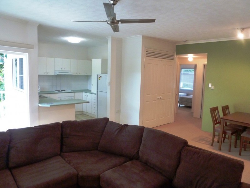 5/98-100 Moore Street, Trinity Beach QLD 4879