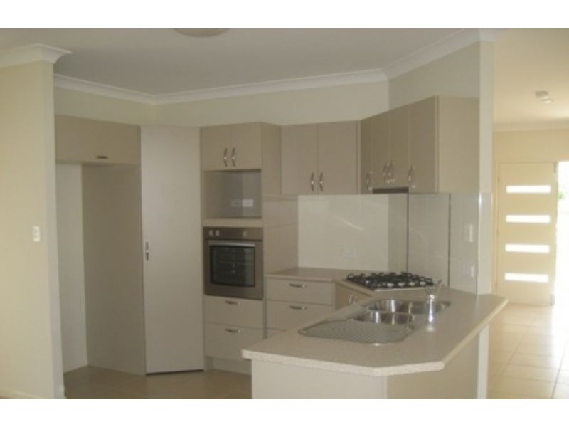 7 Bowline Close, Trinity Beach QLD 4879