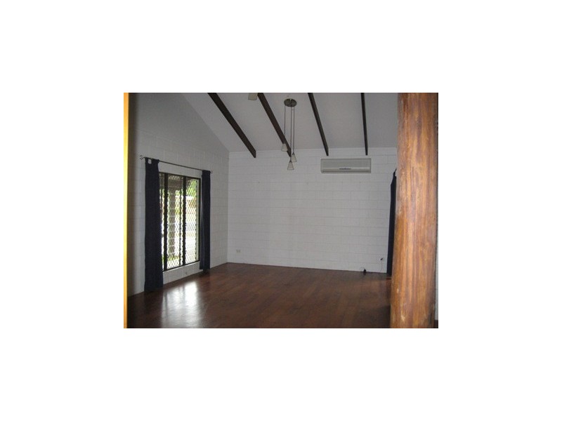 25 Rabaul Street, Trinity Beach QLD 4879