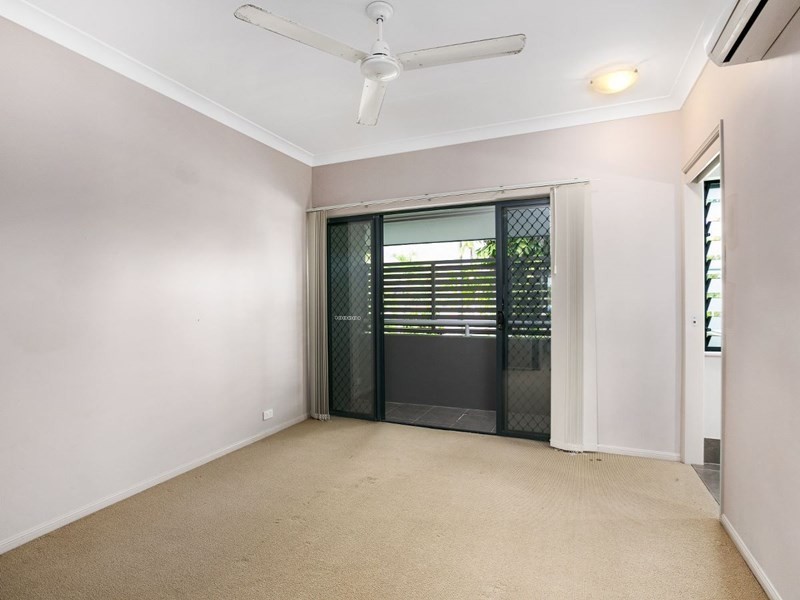 17/1766 Captain Cook Highway, Clifton Beach QLD 4879