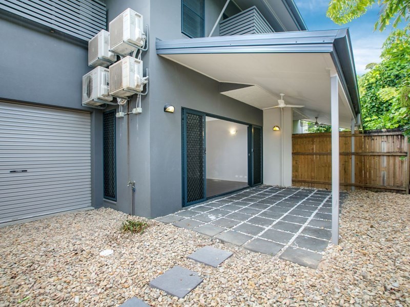 17/1766 Captain Cook Highway, Clifton Beach QLD 4879