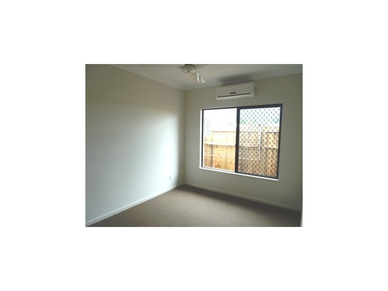 2 Murrinda Gardens, Trinity Park QLD 4879