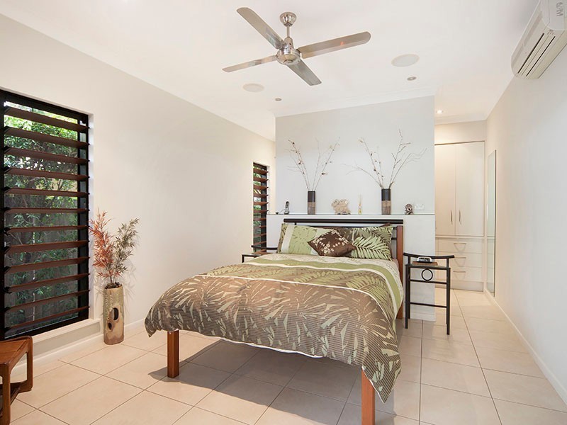 Kewarra Beach QLD 4879