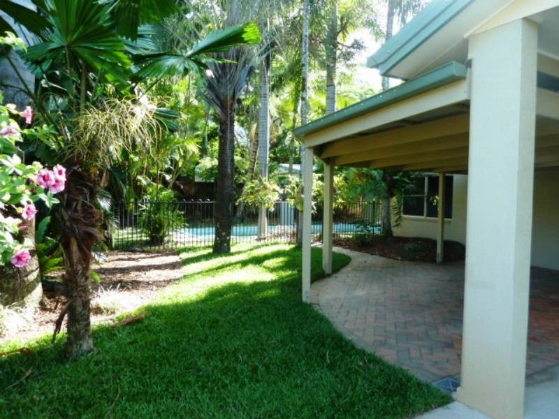 3 Haycock St, Clifton Beach QLD 4879