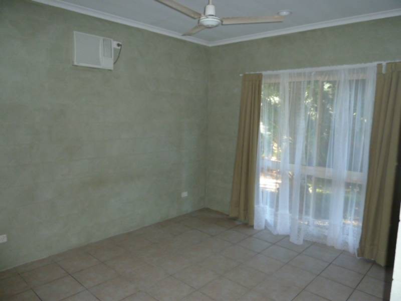 3 Haycock St, Clifton Beach QLD 4879