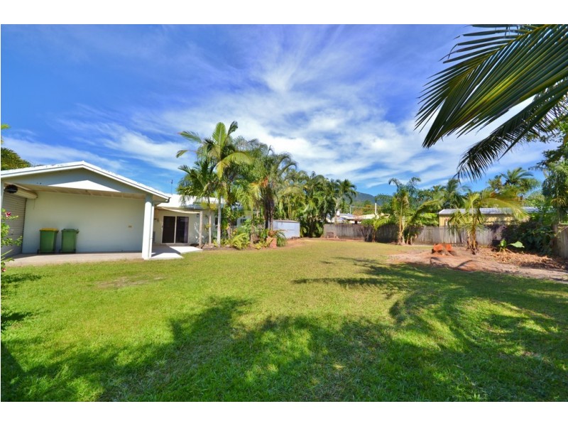 16 Rabaul Street, Trinity Beach QLD 4879