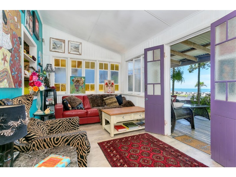 167 O’Shea Esplanade, Machans Beach QLD 4878