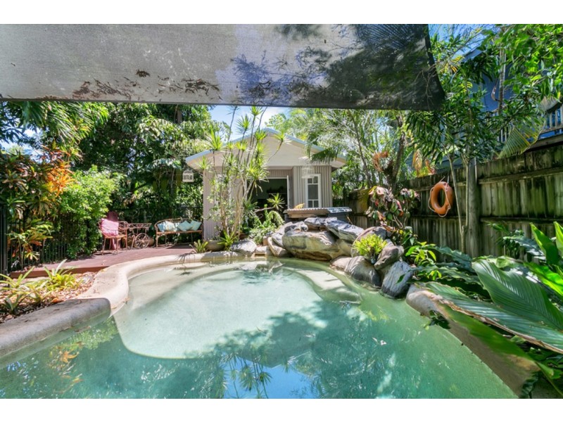 167 O’Shea Esplanade, Machans Beach QLD 4878