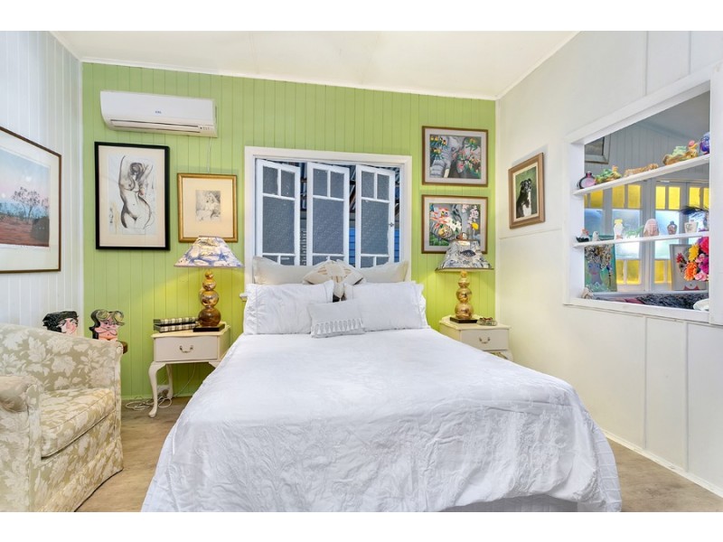 167 O’Shea Esplanade, Machans Beach QLD 4878