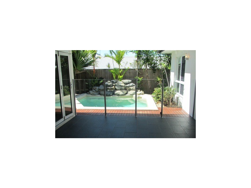 10 Seclusion Drive, Palm Cove QLD 4879