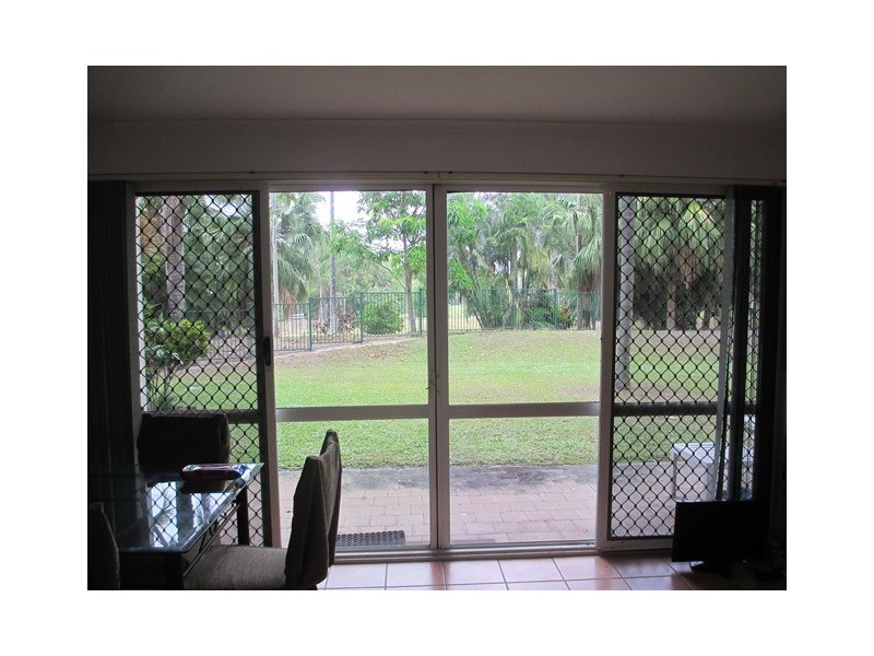 Palm Cove QLD 4879