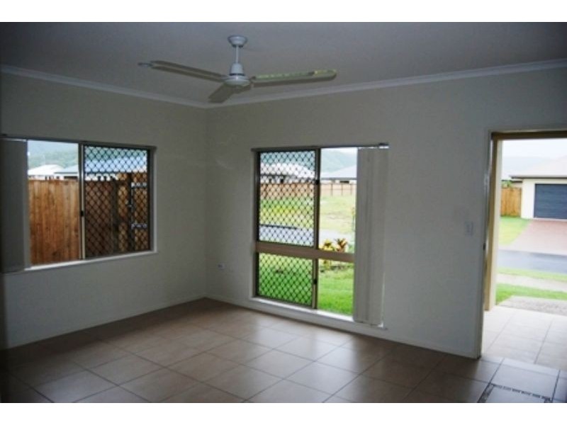 12 Totley Chase, Trinity Park QLD 4879