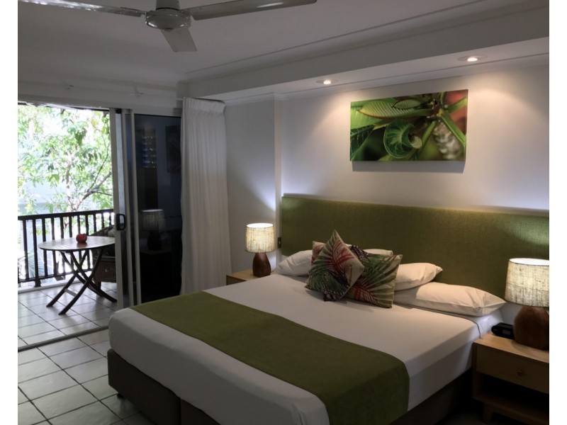 21/10 Amphora Street, Palm Cove QLD 4879