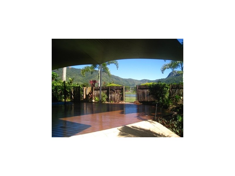 Caravonica QLD 4878