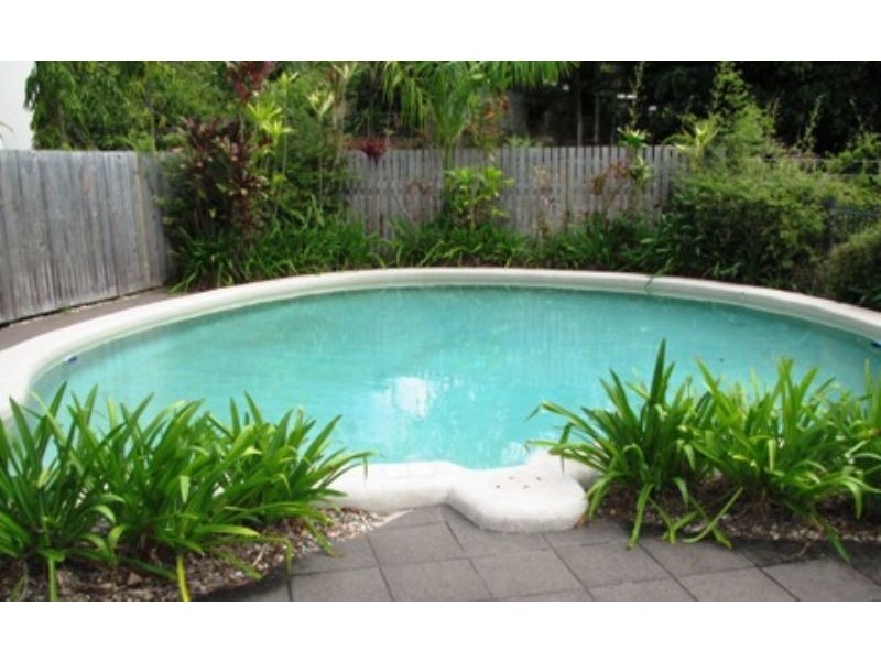 1/40 Intake Road, Redlynch QLD 4870