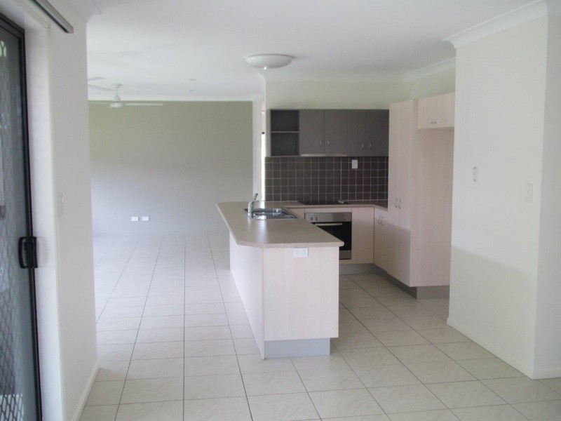 6 Montalbion Avenue, Trinity Park QLD 4879
