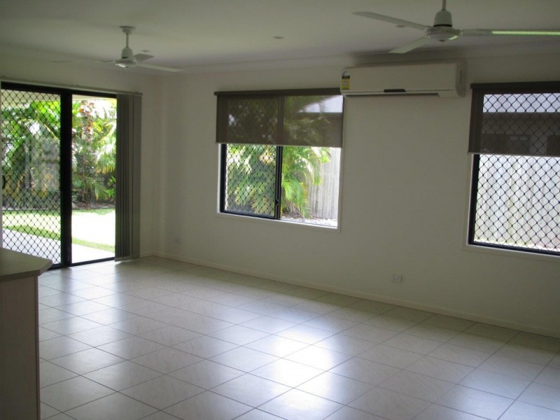 6 Montalbion Avenue, Trinity Park QLD 4879