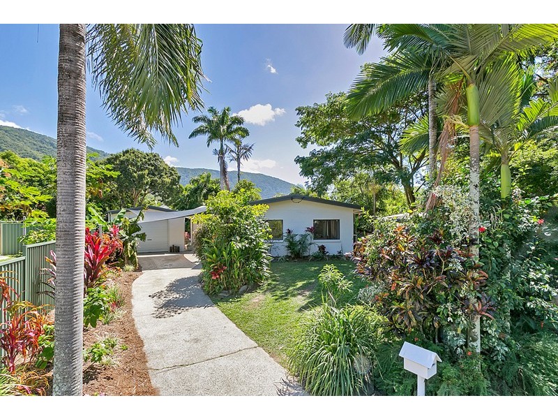 Clifton Beach QLD 4879