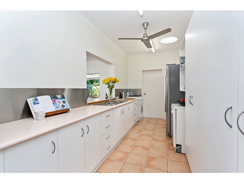 Clifton Beach QLD 4879