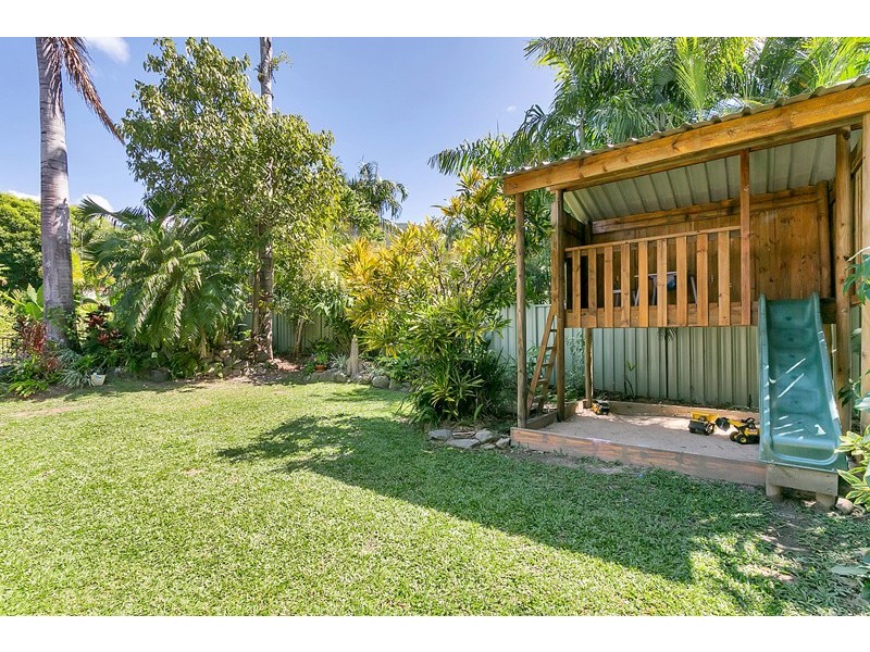 Clifton Beach QLD 4879