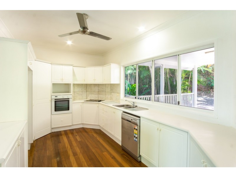39 Tari Place, Trinity Beach QLD 4879