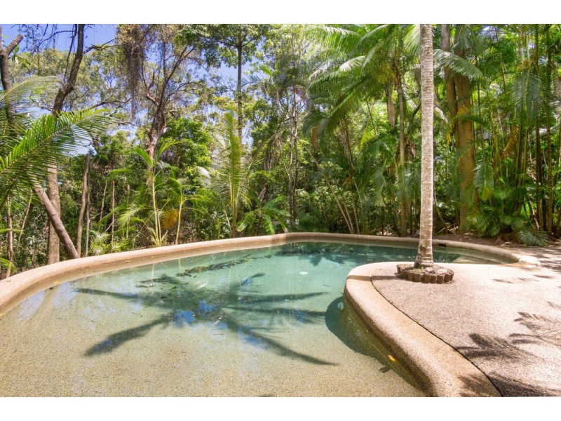 39 Tari Place, Trinity Beach QLD 4879
