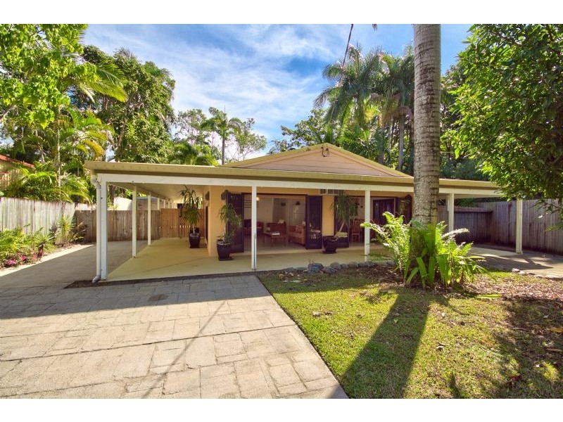 Trinity Beach QLD 4879