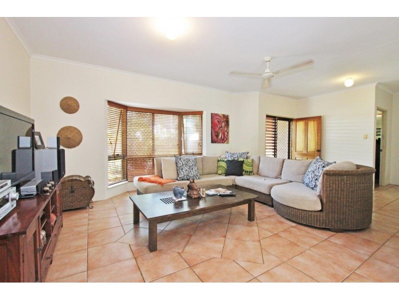 13 Ilse Close, Clifton Beach QLD 4879