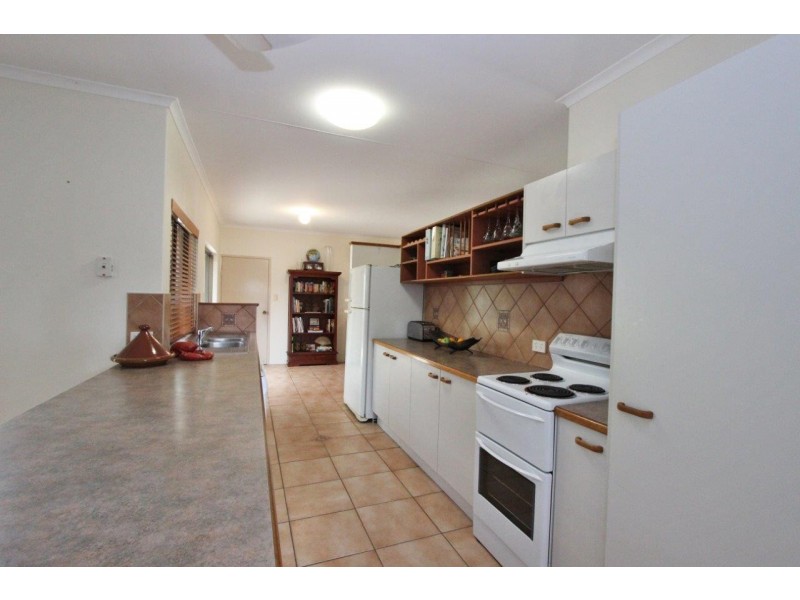 13 Ilse Close, Clifton Beach QLD 4879