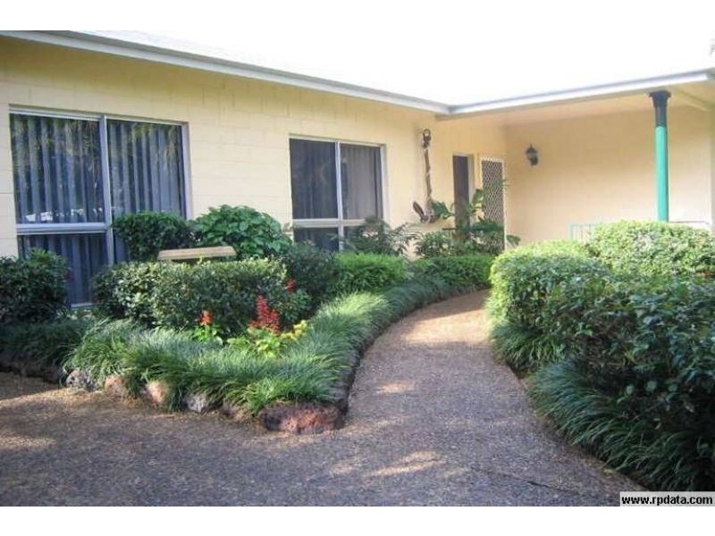 40 Manus Street, Trinity Beach QLD 4879
