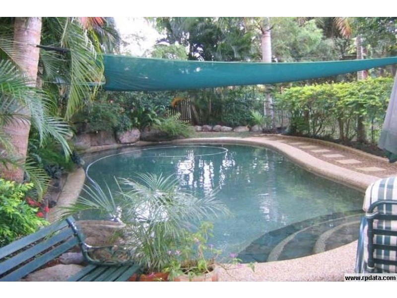 40 Manus Street, Trinity Beach QLD 4879