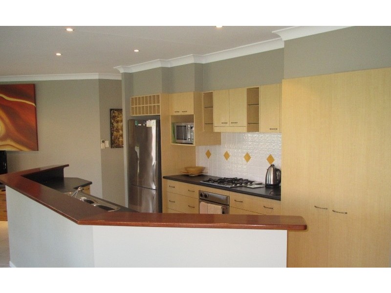 17 MacArthur Close, Palm Cove QLD 4879