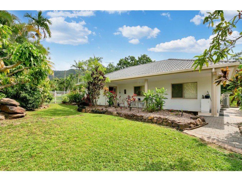 24 Parkinson Avenue, Kewarra Beach QLD 4879