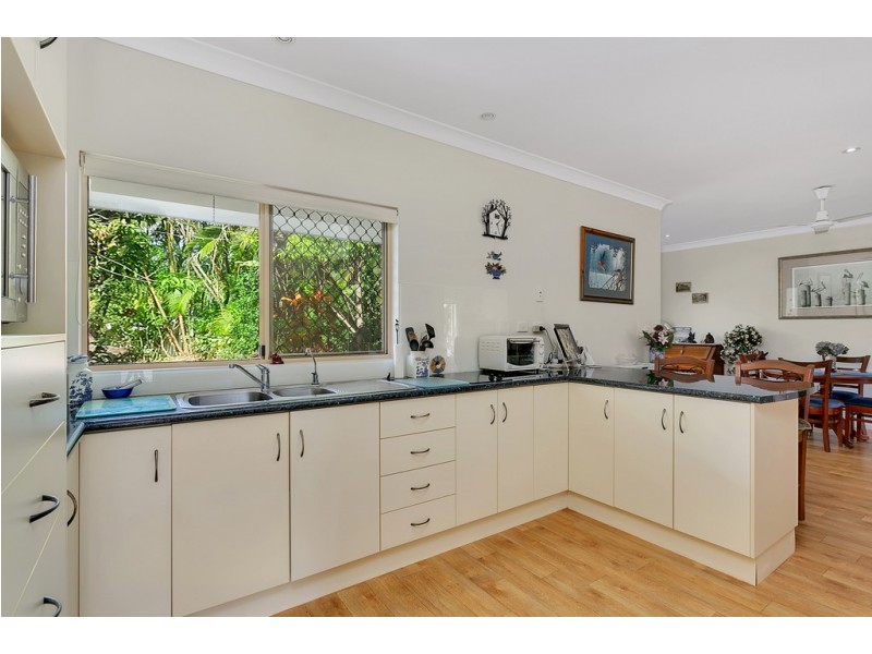 24 Parkinson Avenue, Kewarra Beach QLD 4879