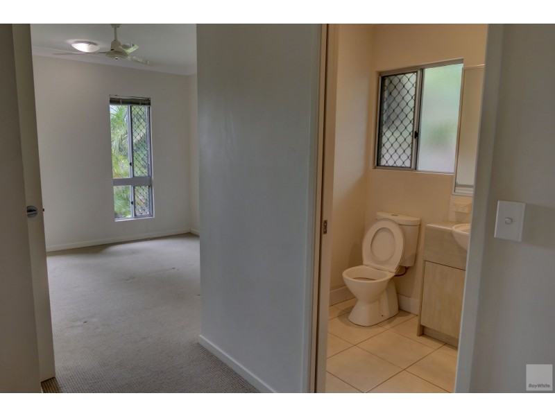 128 Roberts Drive, Trinity Beach QLD 4879