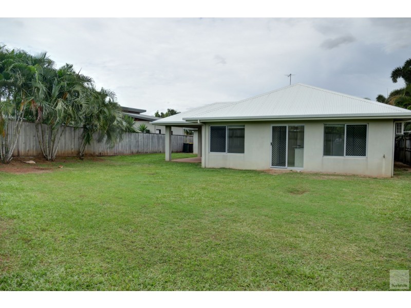 128 Roberts Drive, Trinity Beach QLD 4879