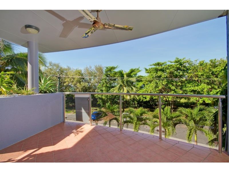 6/65 Sims Esplanade, Yorkeys Knob QLD 4878