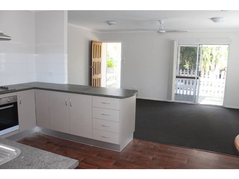 6 Arunta Street, Trinity Park QLD 4879