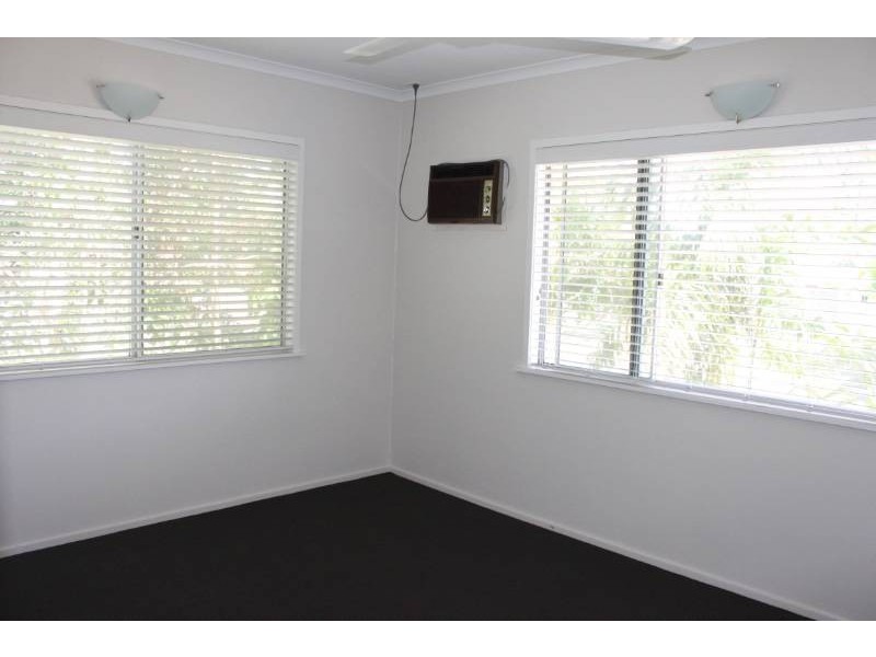 6 Arunta Street, Trinity Park QLD 4879