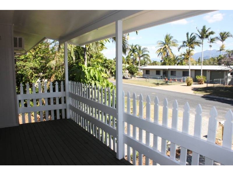 6 Arunta Street, Trinity Park QLD 4879