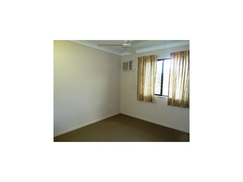 8 Timberlea Drive East, Bentley Park QLD 4869