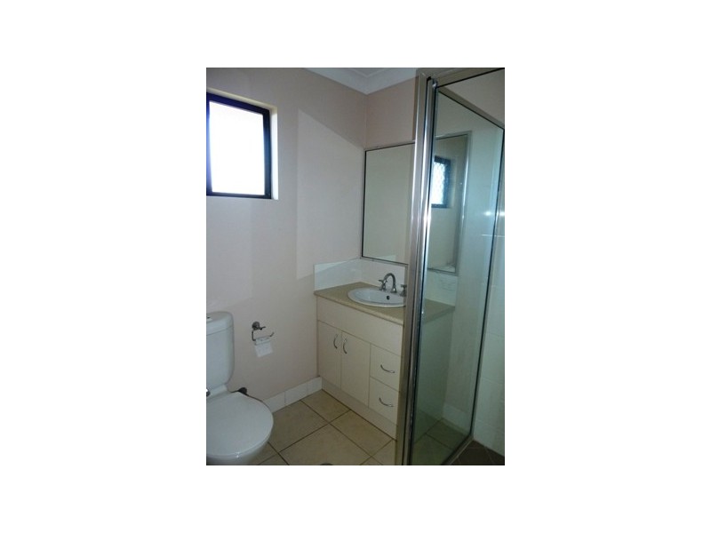 8 Timberlea Drive East, Bentley Park QLD 4869