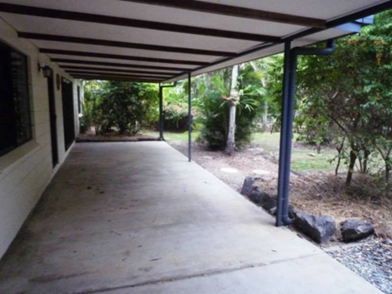 15 Corinda Close, Trinity Beach QLD 4879