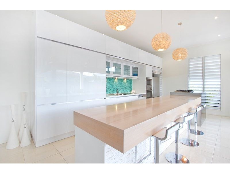 24 Catamaran Circuit, Trinity Beach QLD 4879