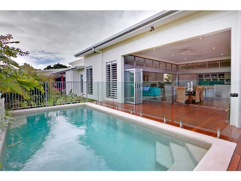 24 Catamaran Circuit, Trinity Beach QLD 4879