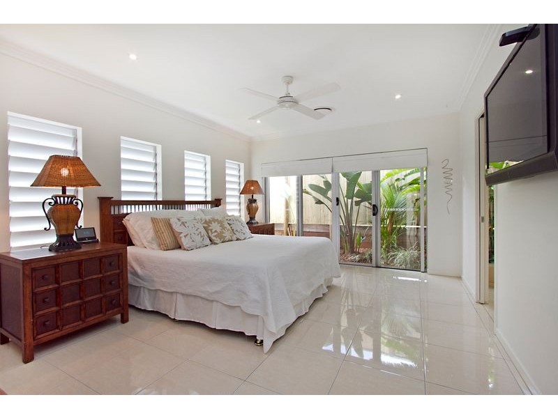 24 Catamaran Circuit, Trinity Beach QLD 4879