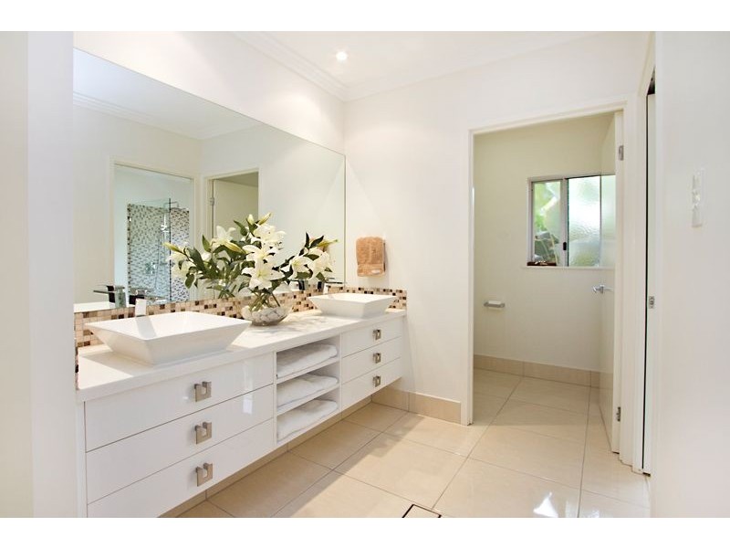 24 Catamaran Circuit, Trinity Beach QLD 4879