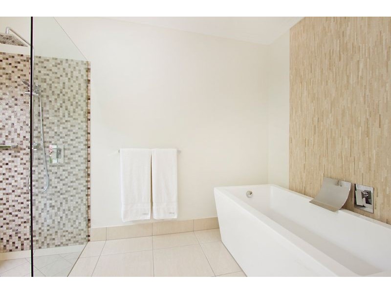 24 Catamaran Circuit, Trinity Beach QLD 4879